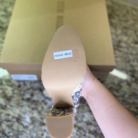 Snake print bootie - Picture 4 of 4